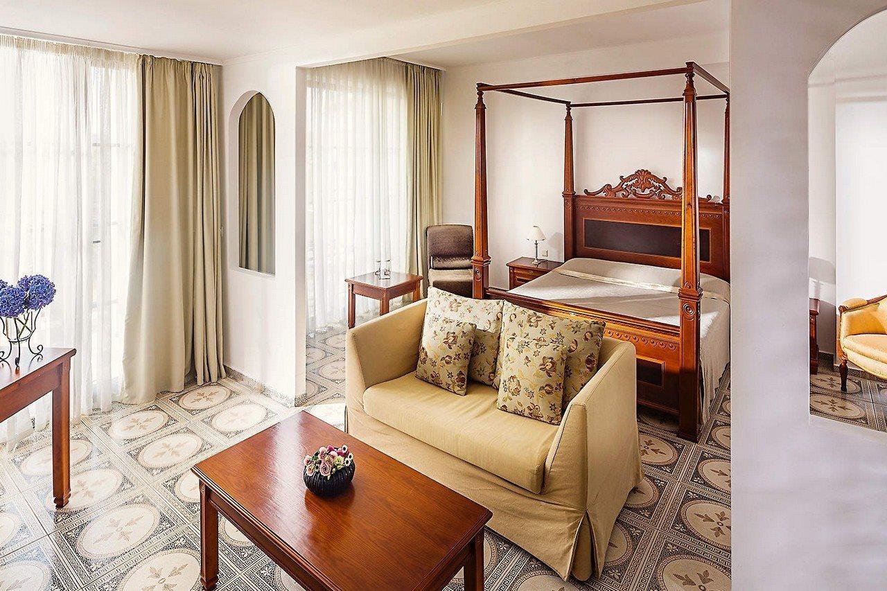 אובזור The Cliff Beach Apartments מראה חיצוני תמונה