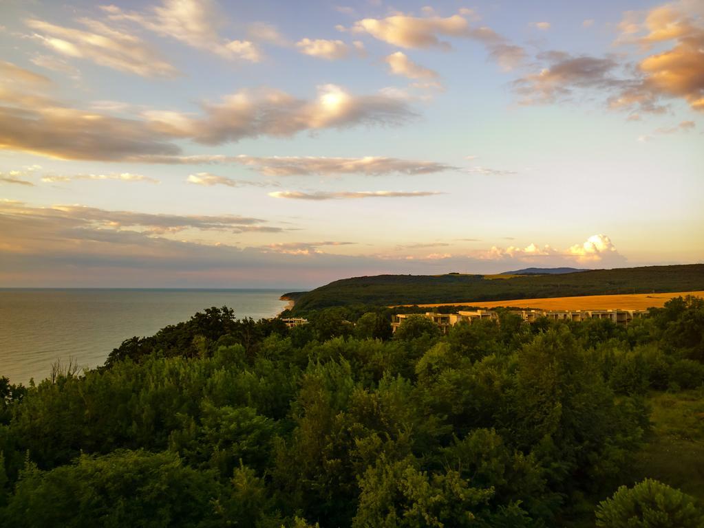 אובזור The Cliff Beach Apartments מראה חיצוני תמונה