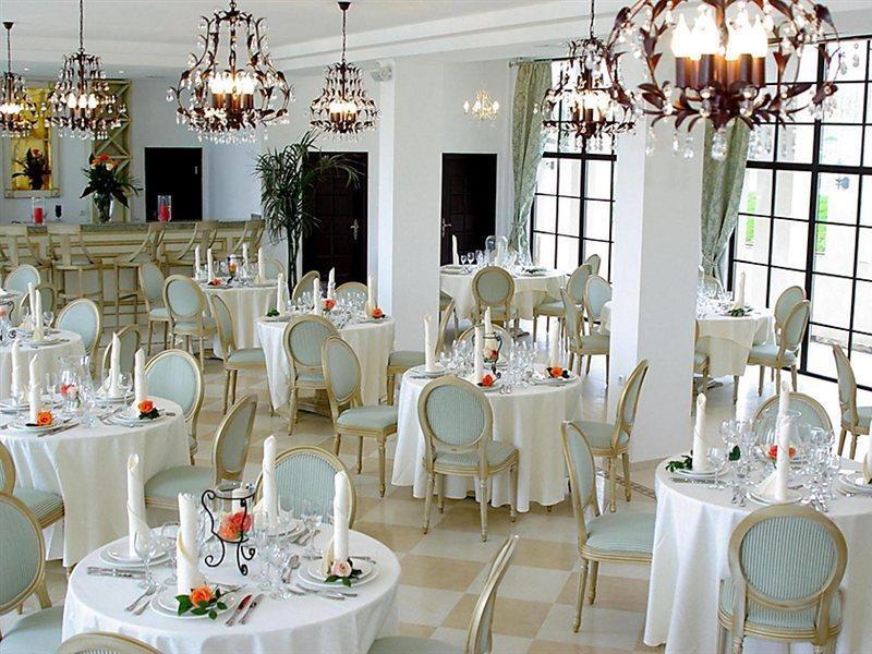 אובזור The Cliff Beach Apartments מראה חיצוני תמונה